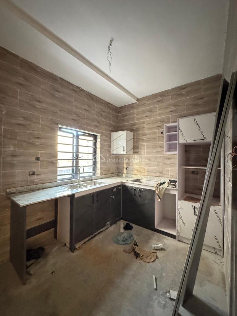 Luxurious4 Bedroom Semi Detached Duplex with Bq, Magodo, Magodo, Lagos, Semi-detached Duplex for Sale