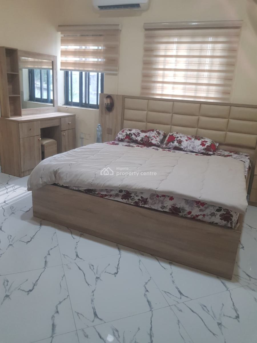 Service 3bedroom Flat, Gra Ikeja Lagos, Ikeja, Lagos, Flat / Apartment for Rent