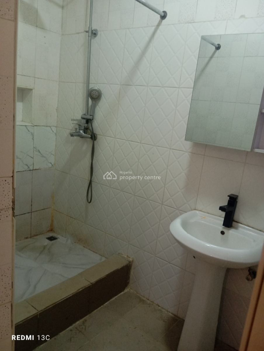 a Very Spacious Cute 2bedroom, News Engineering Tared Road Estate Dawaki Abuja, Dawaki, Gwarinpa, Abuja, Flat / Apartment for Rent