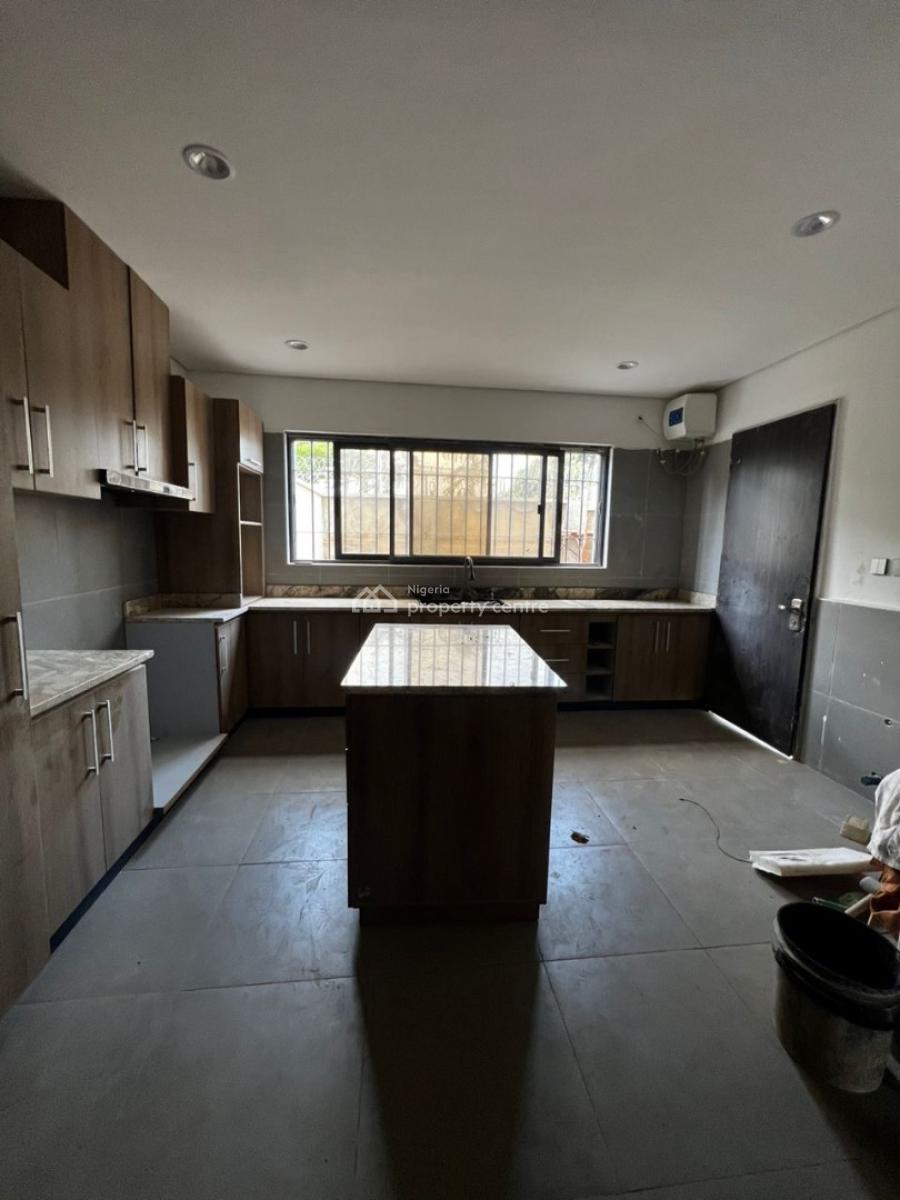 Luxury Spacious 5 Bedroom Duplex with Bq, Maitama District, Abuja, Semi-detached Duplex for Rent