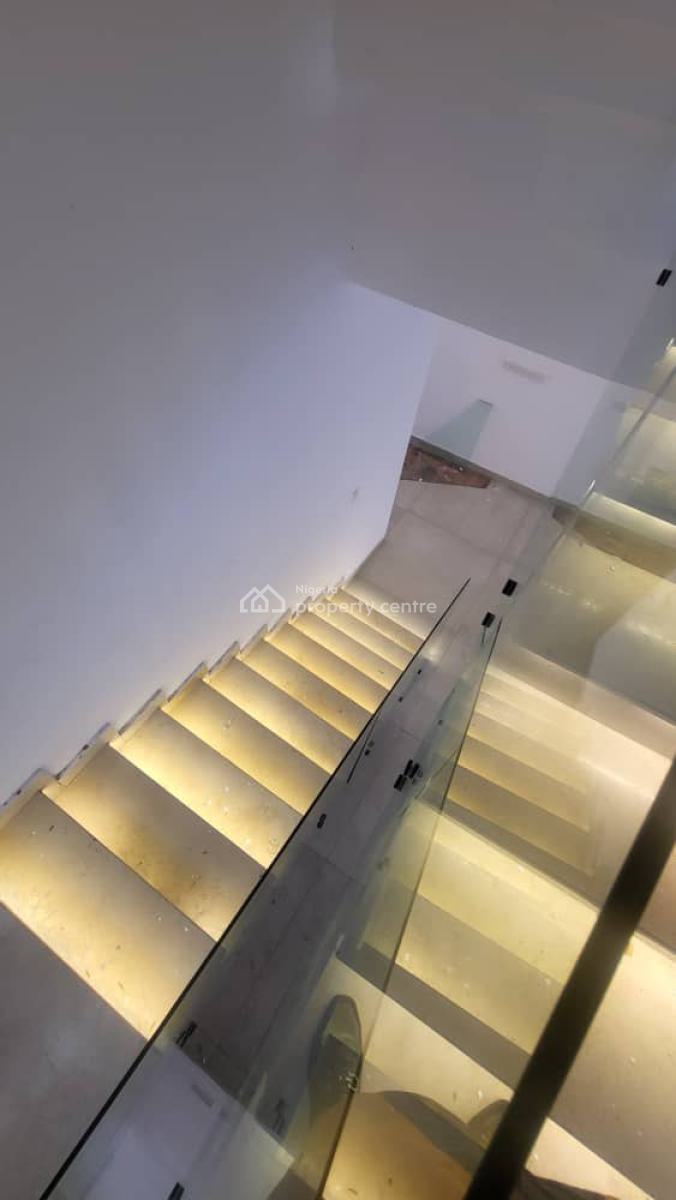 5 Bedrooms Fully Detached Duplex with a Bq in Lekki Phase 1, Lekki Phase 1, Lekki, Lagos, Detached Duplex for Sale