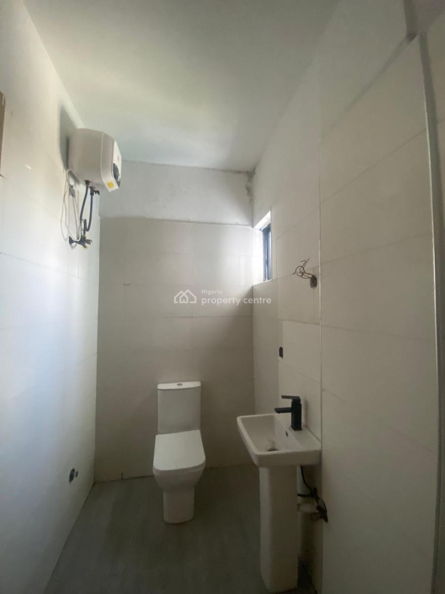 Newly Built 2 Bedroom Apartment with Elevator & Gym, Ikate, Lekki, Lagos, Block of Flats for Sale