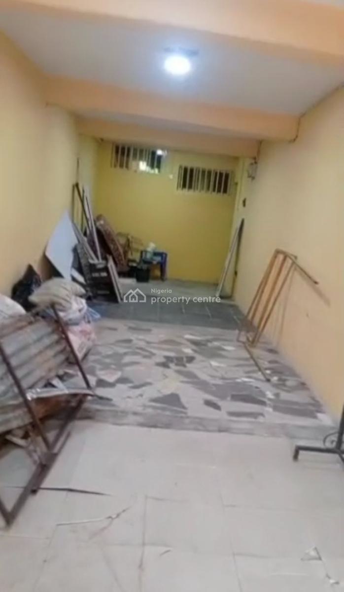 a Commercial Mini Warehouse, Along Akowonjo Road Alimosho, Akowonjo, Alimosho, Lagos, Warehouse for Rent