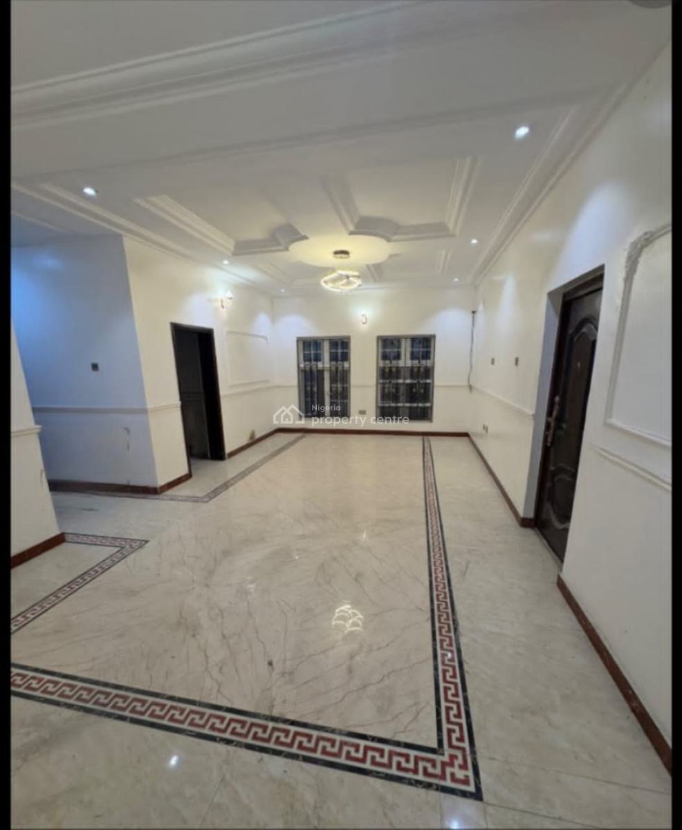 Newly Renovated 3 Bedroom Flat, Ikate, Lekki, Lagos, Flat / Apartment for Rent