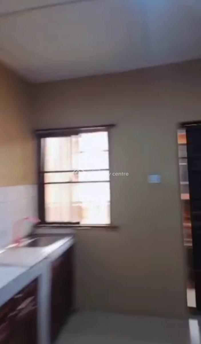 Newly Renovated 3bedroom Upstairs with Pop and 3 Toilets, Secured Area, at Unity Estate Extension Egbeda Alimosho, Egbeda, Alimosho, Lagos, Flat / Apartment for Rent