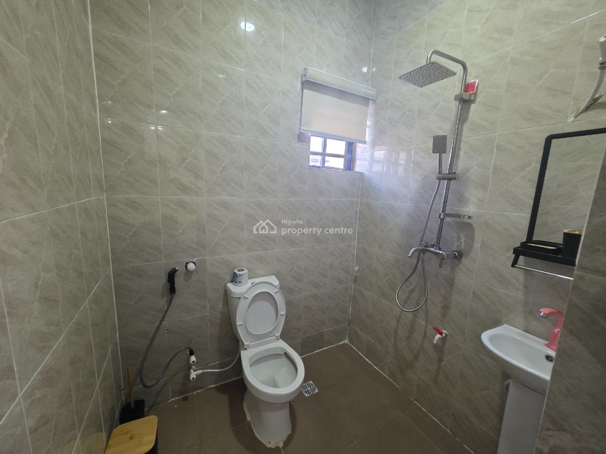 Prime Gold Mini-flat Apartment, Olonode Street, Alagomeji, Yaba, Lagos, Mini Flat (room and Parlour) Short Let