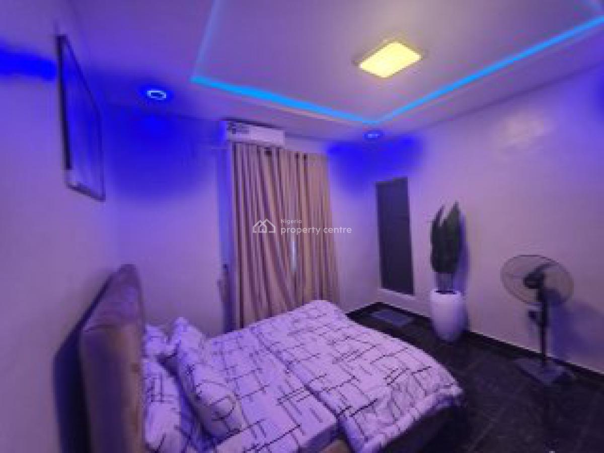 Prime Gold Mini-flat Apartment, Olonode Street, Alagomeji, Yaba, Lagos, Mini Flat (room and Parlour) Short Let