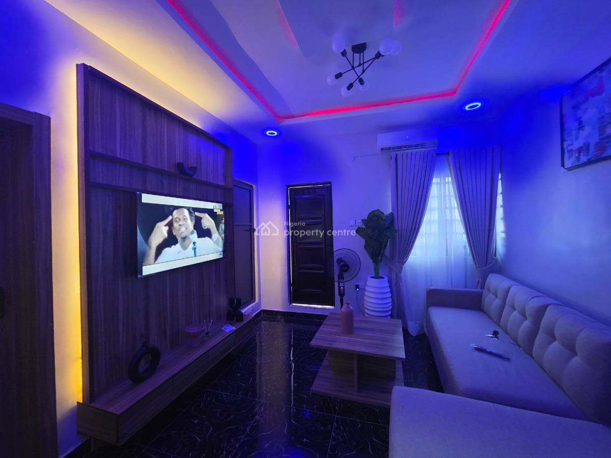 Prime Gold Mini-flat Apartment, Olonode Street, Alagomeji, Yaba, Lagos, Mini Flat (room and Parlour) Short Let