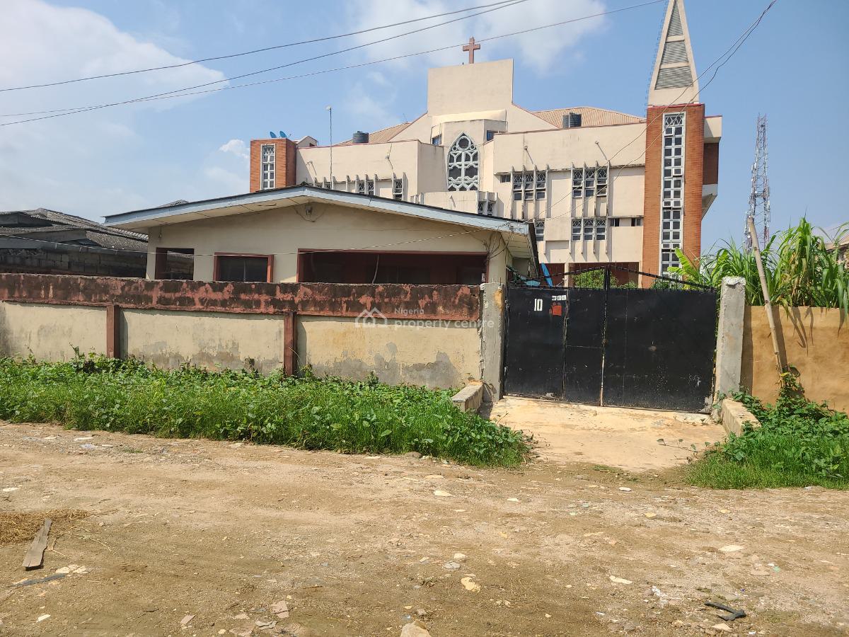 a Plot of Land with Bungalow, Bicketheth Estate, Onike, Yaba, Lagos, Residential Land for Sale
