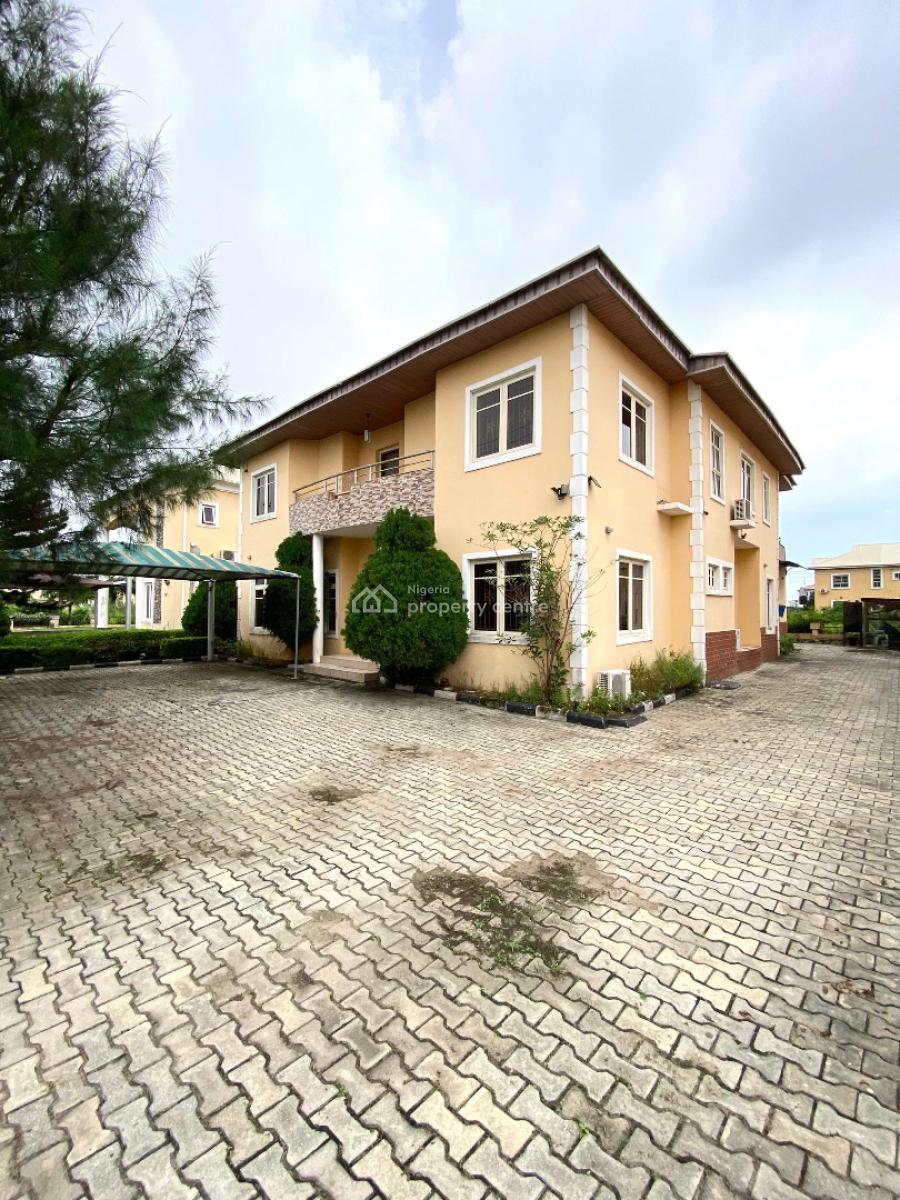 Spacious 4 Bedroom Detached Duplex with 2 Bq in a Fully Serviced Estate, Northern Foreshore, Chevron, Lekki, Lagos, Detached Duplex for Sale