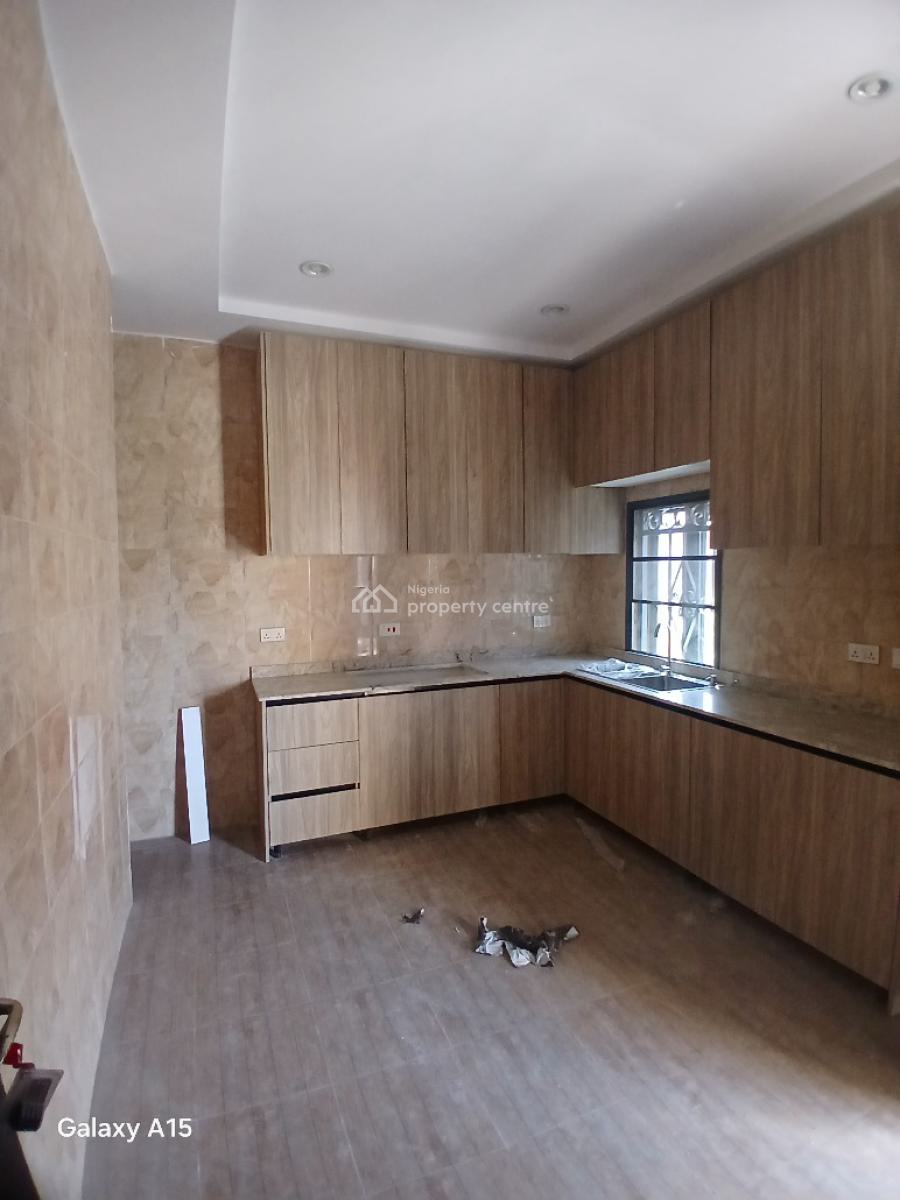 Newly Built Three Bedroom Flat, Gilmor Area Tarred Access Road, Jahi, Abuja, Flat / Apartment for Rent