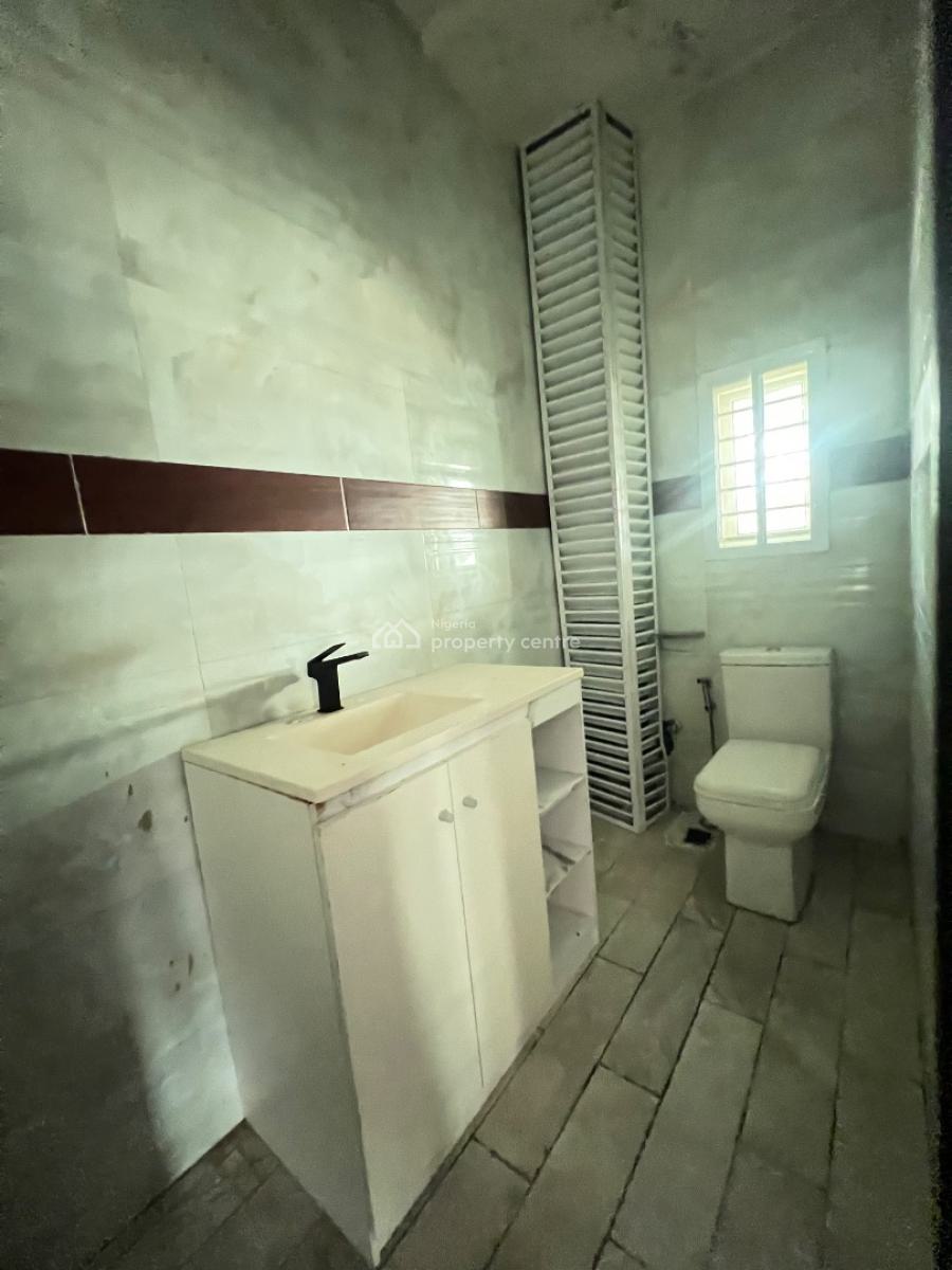 Very Spacious Corner Piece Four Bedroom Terrace Duplex, Lekki Phase 1, Lekki, Lagos, Terraced Duplex for Sale