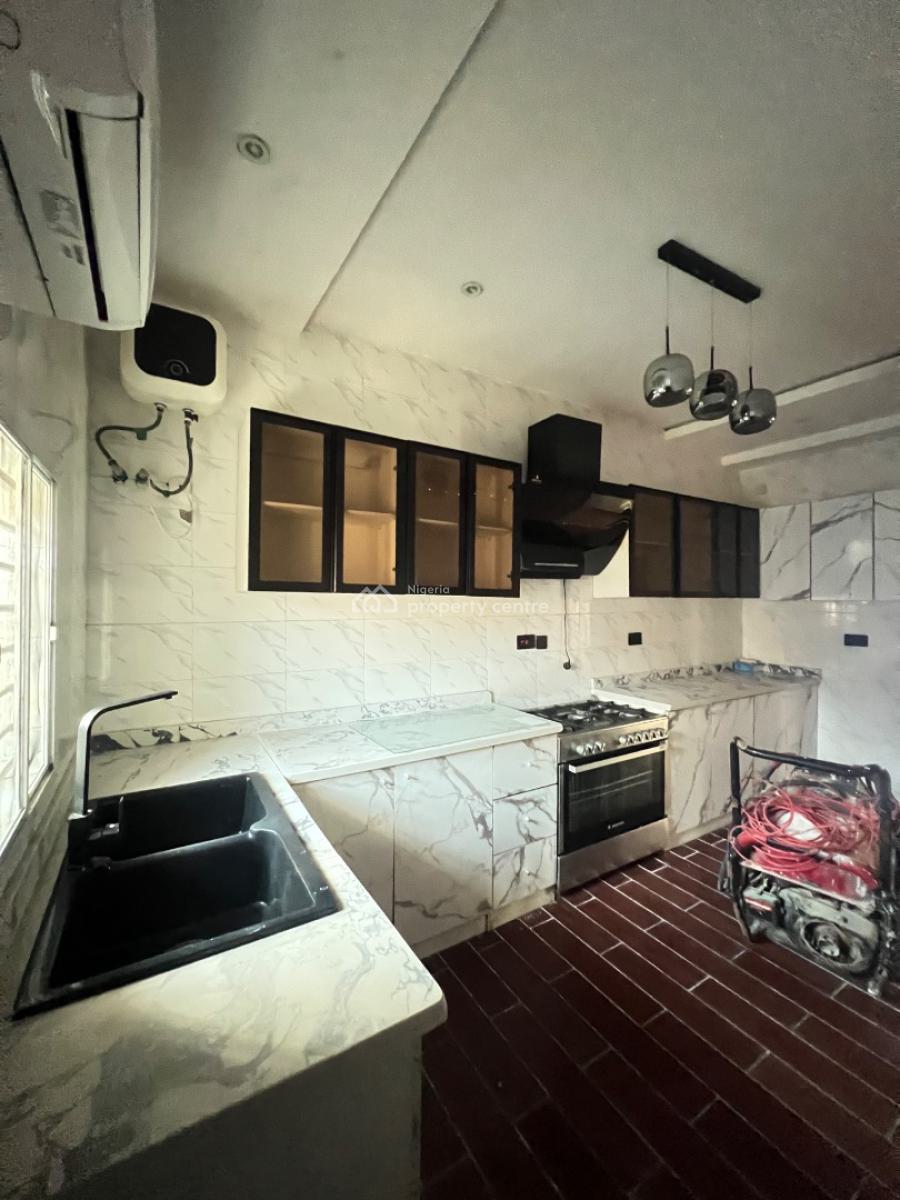 Very Spacious Corner Piece Four Bedroom Terrace Duplex, Lekki Phase 1, Lekki, Lagos, Terraced Duplex for Sale