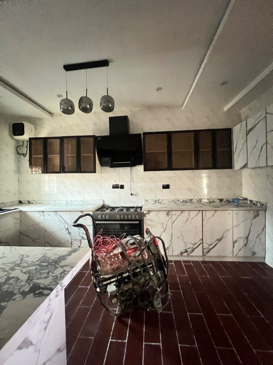 Very Spacious Corner Piece Four Bedroom Terrace Duplex, Lekki Phase 1, Lekki, Lagos, Terraced Duplex for Sale