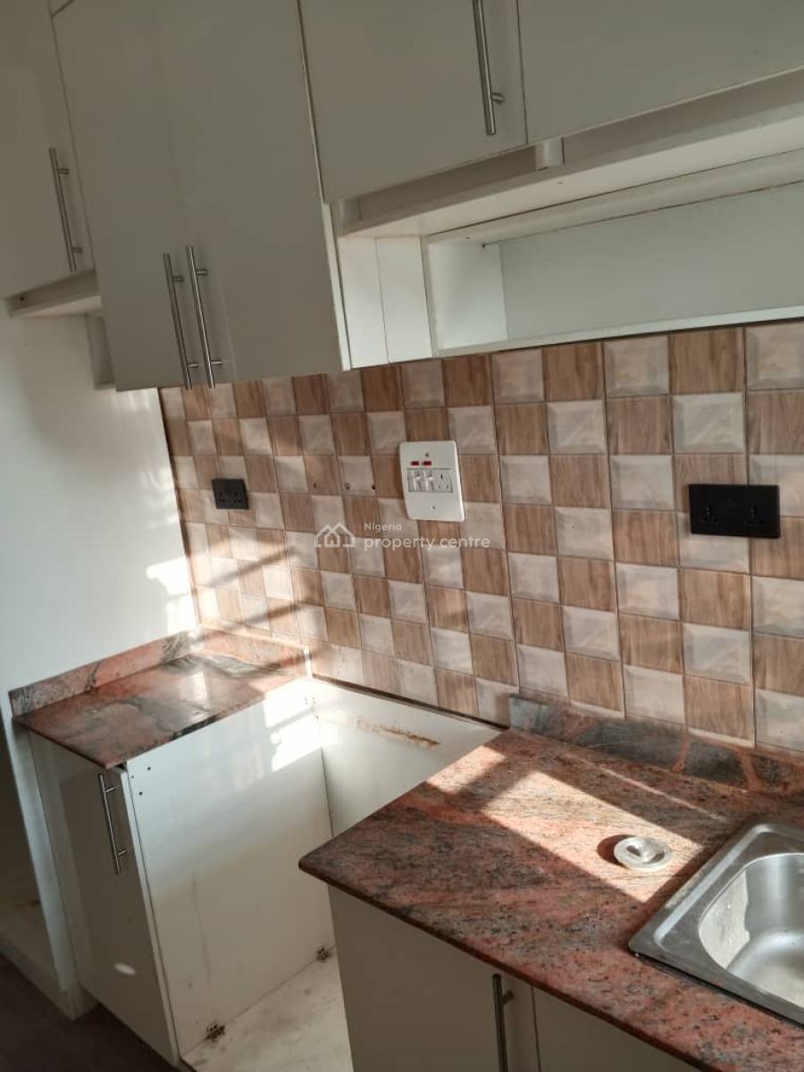 2 Bedroom Apartment, Badore, Ajah, Lagos, Flat / Apartment for Rent