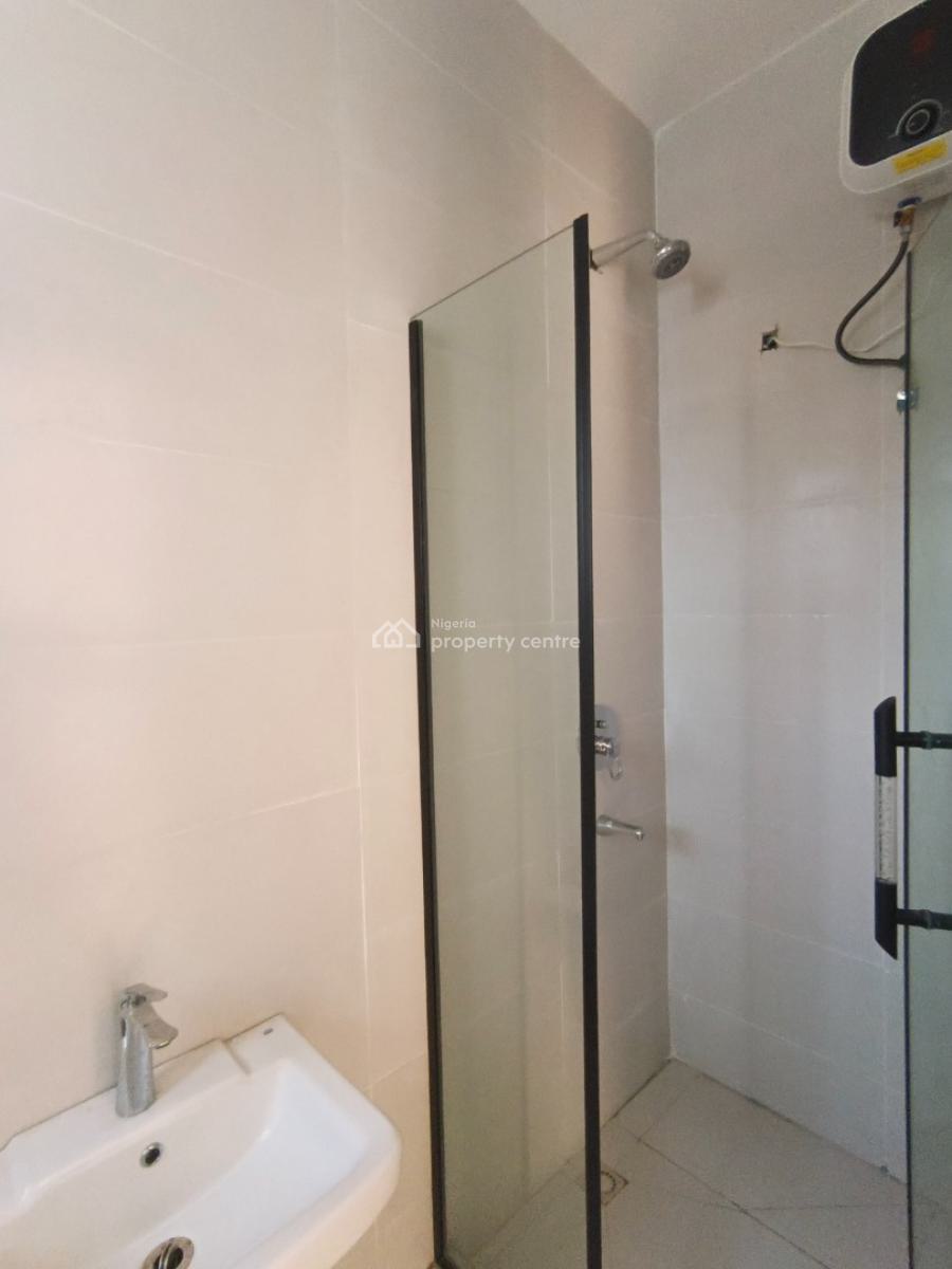 2 Bedroom Flat, Ologolo, Lekki, Lagos, Block of Flats for Sale