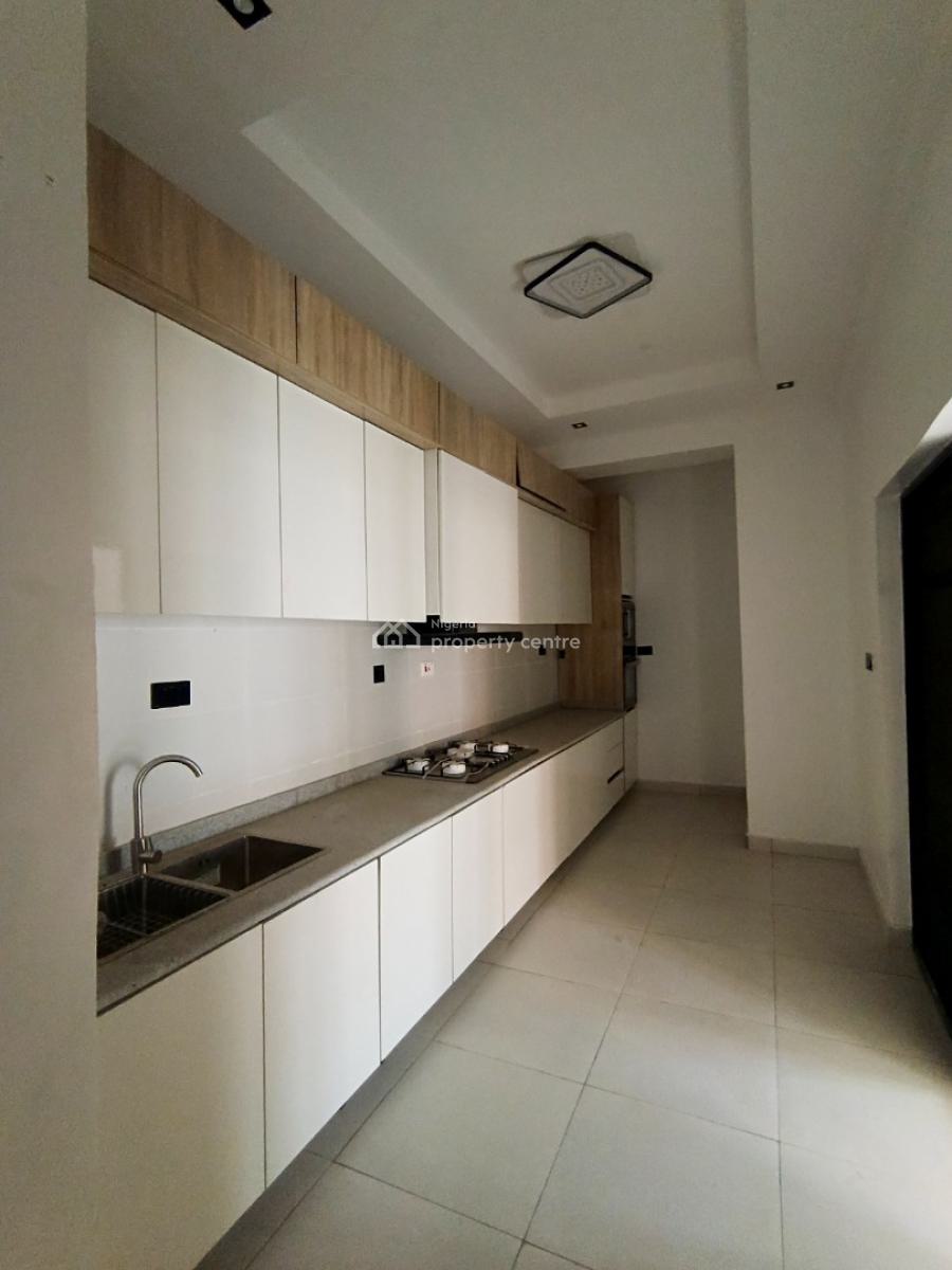 2 Bedroom Flat, Ologolo, Lekki, Lagos, Block of Flats for Sale