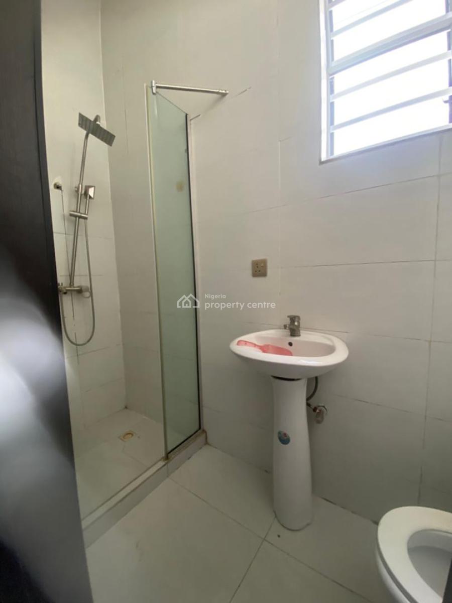 Semi Masters Room, Orchid Road Before Roundabout, Lekki, Lagos, Flat / Apartment for Rent