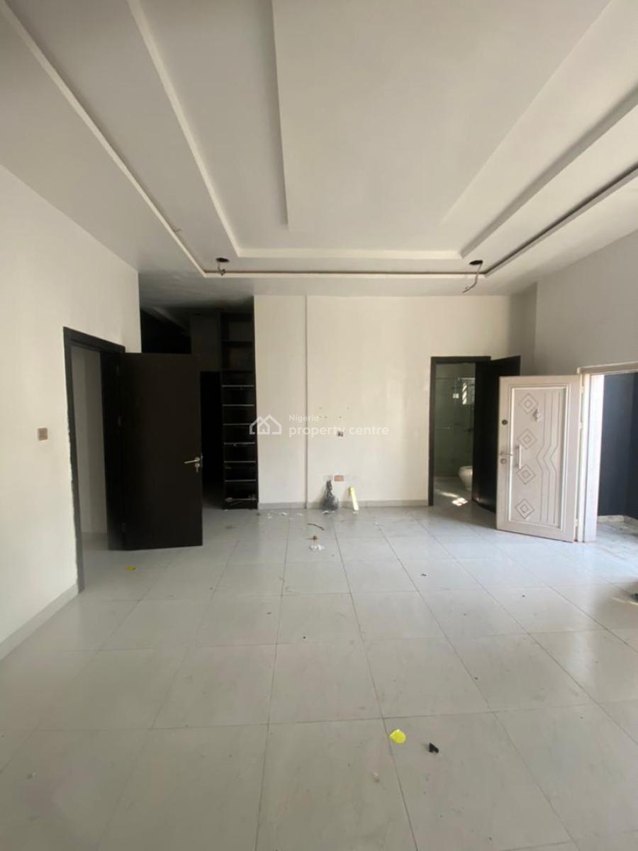 Masters Bedroom with Mini Parlor, Orchid Road, Before Roundabout, Lekki, Lagos, Flat / Apartment for Rent