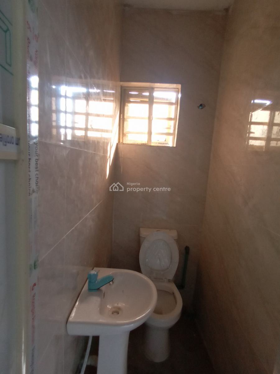 2 Bedroom Flat, Lekki Scheme 2 Estate, Ajah, Lagos, Flat / Apartment for Rent