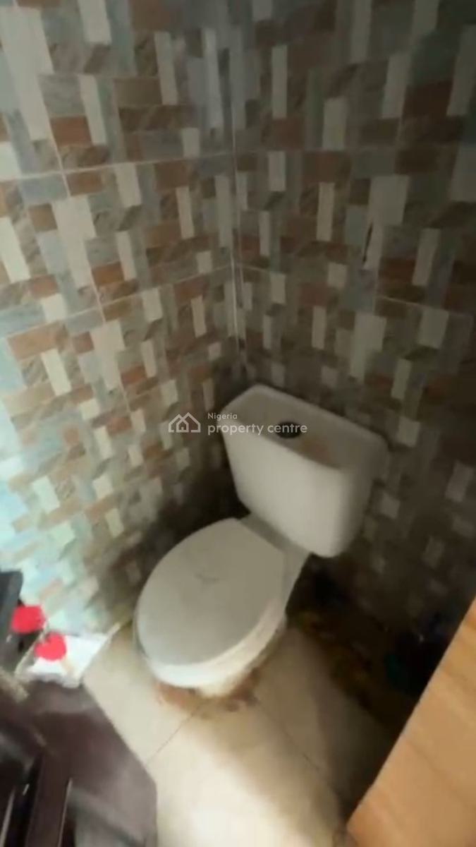 Standard Boys Quarters, Ikota, Lekki, Lagos, Self Contain (single Rooms) for Rent