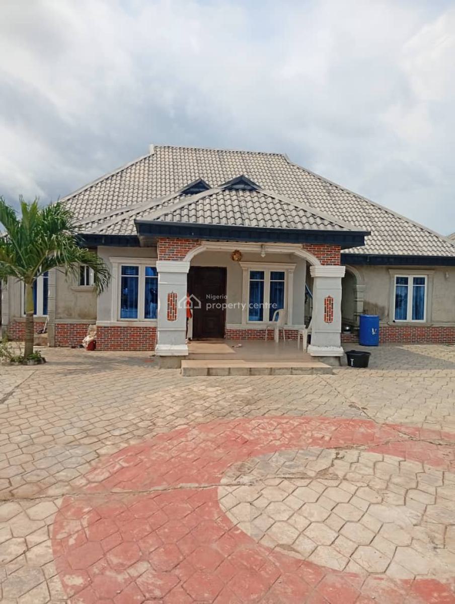 4 Bedroom Bungalow ,converted to 2 Bedroom Flat & 2 Units of Self Contain, Sango Ota, Ogun, Flat / Apartment for Sale