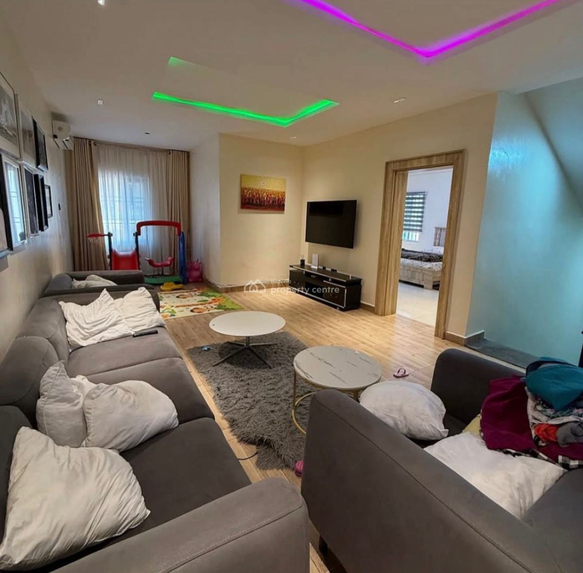 Furnished 4 Bedrooms Terrace Duplex with a Room Boys Quarters, Guzape District, Abuja, House for Sale