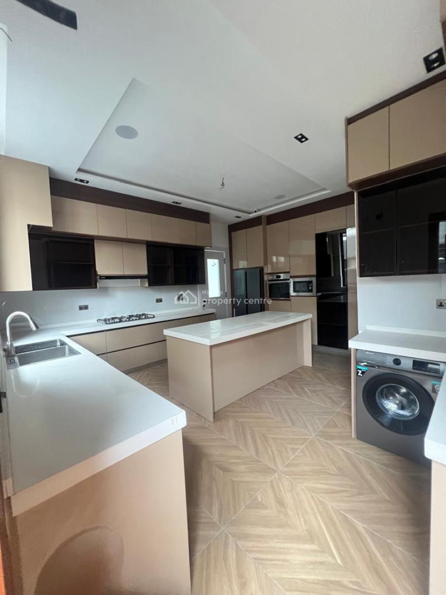 Fully Detached 5 Bedroom Duplex with 2 Rooms Bq, Lekki Phase 1, Lekki, Lagos, Detached Duplex for Sale