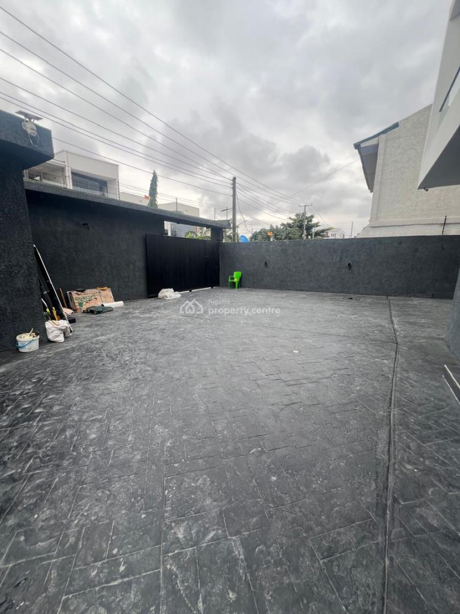 Fully Detached 5 Bedroom Duplex with 2 Rooms Bq, Lekki Phase 1, Lekki, Lagos, Detached Duplex for Sale