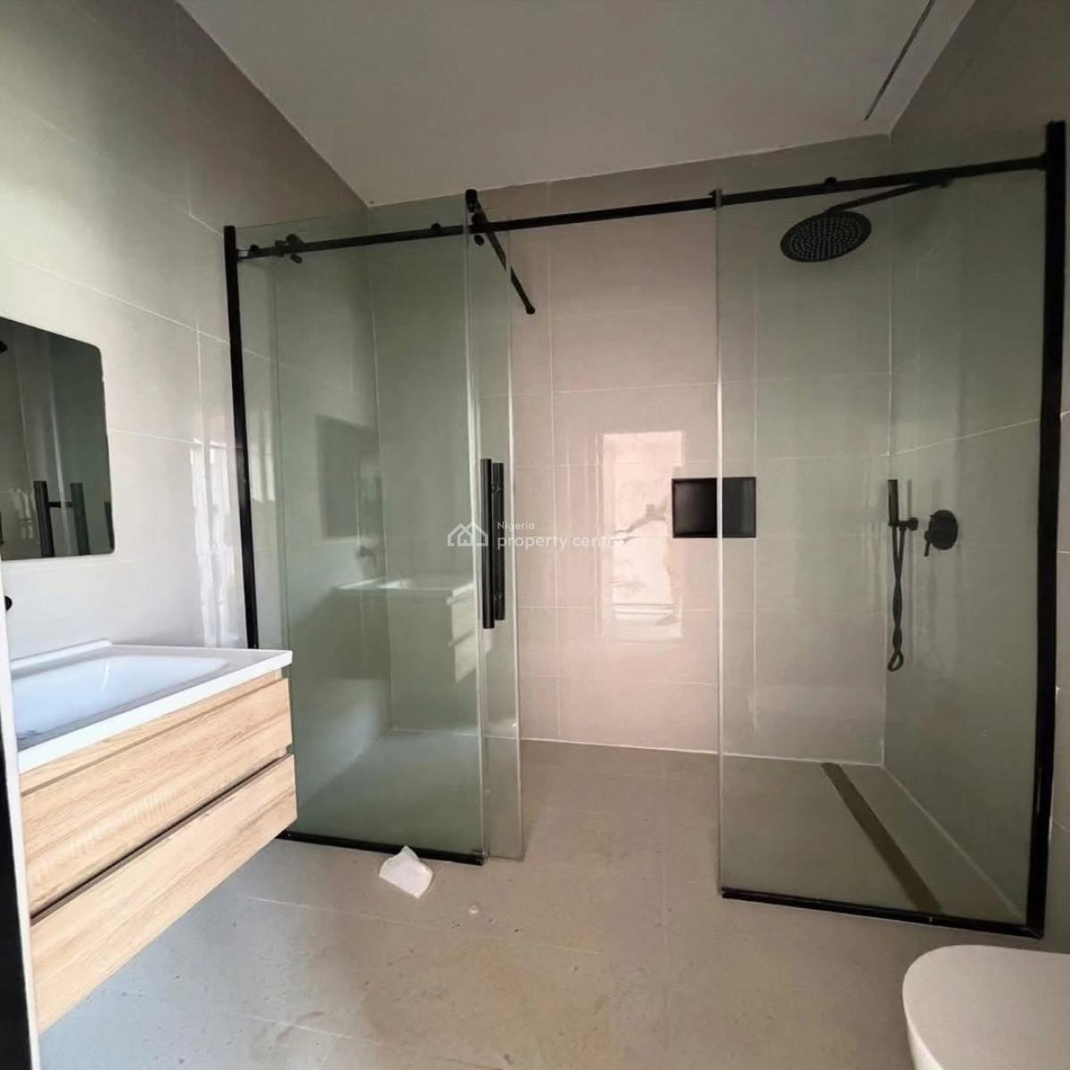 Brand New 14rooms Hotel,pool,bar,resturant,rooftop ,cctv, Cofo, Wuse2. Serene and Strategic Axis, Wuse 2, Abuja, Hotel / Guest House for Sale