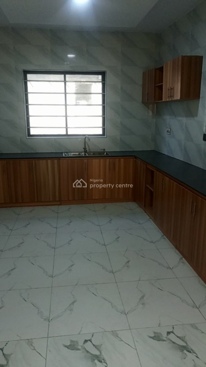 Brand New 3bedroom Flat at Atlantic View Estate, Igboefon., Eng. Murphy Adetoro Street, Alpha Beach Road, Atlantic View Estate, Igbo Efon, Lekki, Lagos, Flat / Apartment for Rent