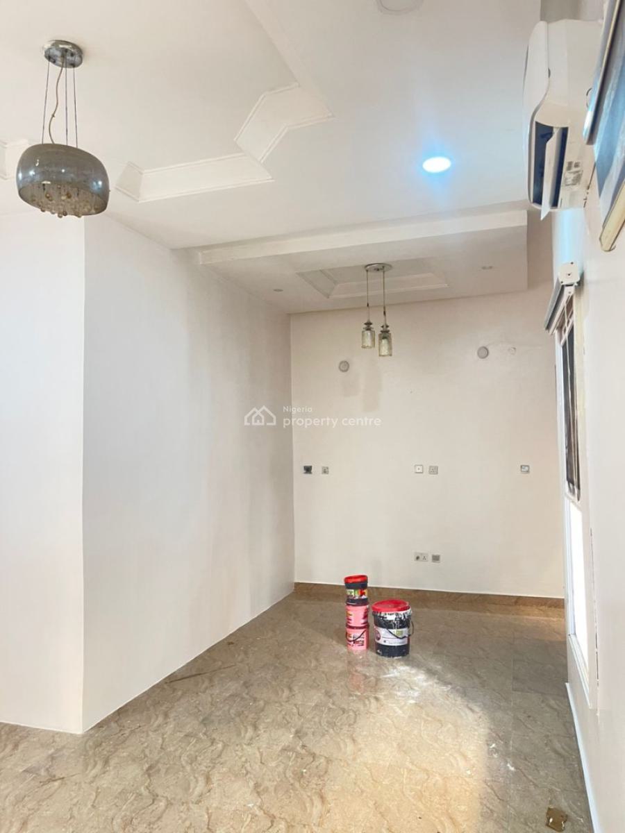 Studio Apartment Well Spacious with Kitchen, Chevron, Lekki, Lagos, Self Contain (single Rooms) for Rent