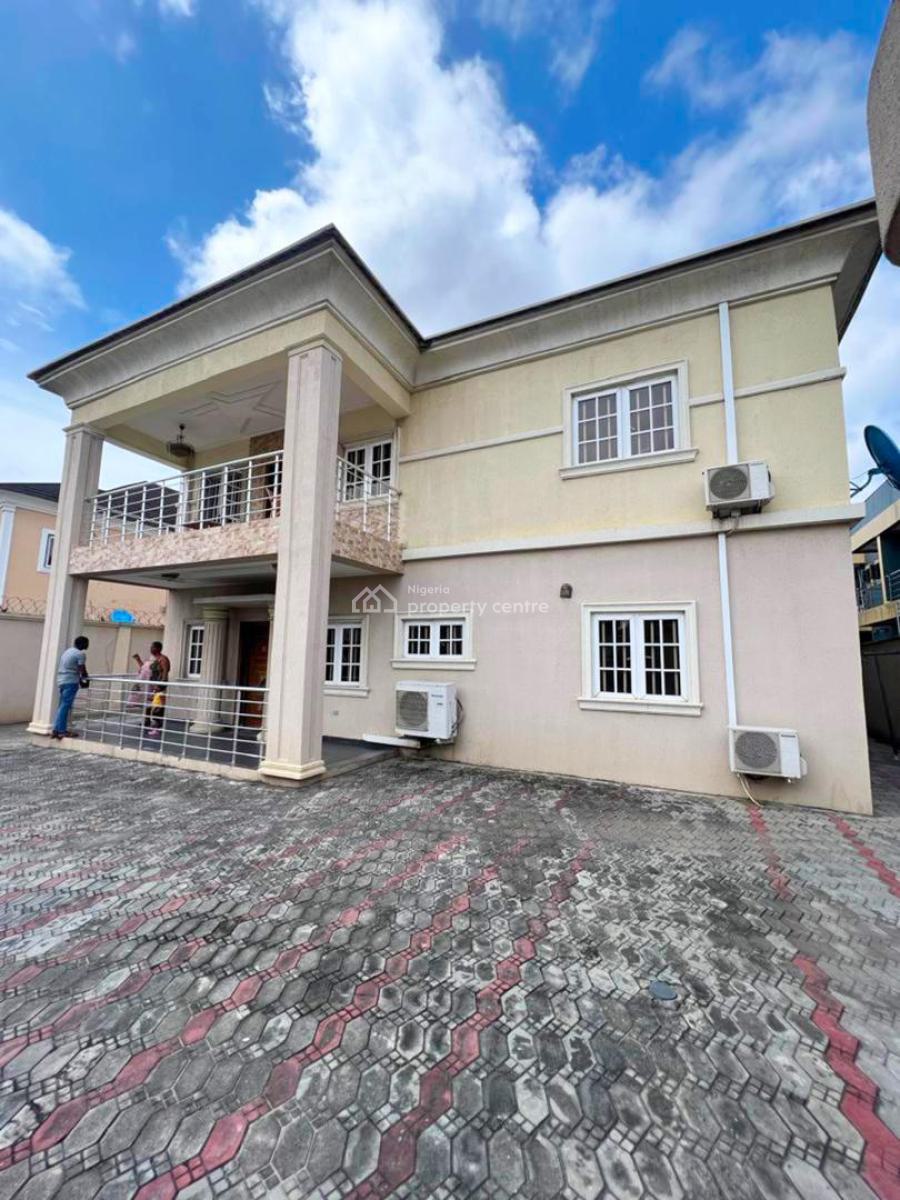 10 Bedroom House Sitting on 650sqm, Ajah, Lagos, Flat / Apartment for Sale