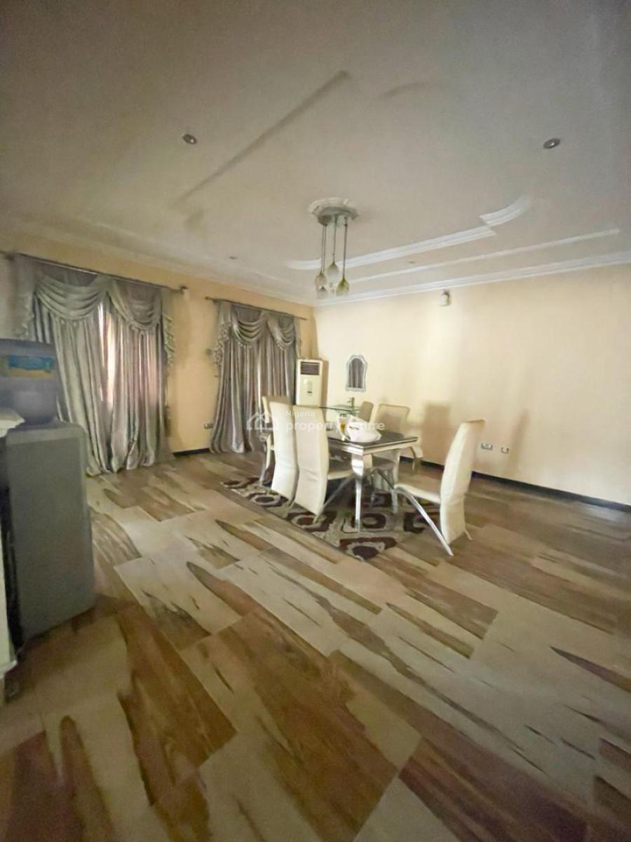 10 Bedroom House Sitting on 650sqm, Ajah, Lagos, Flat / Apartment for Sale