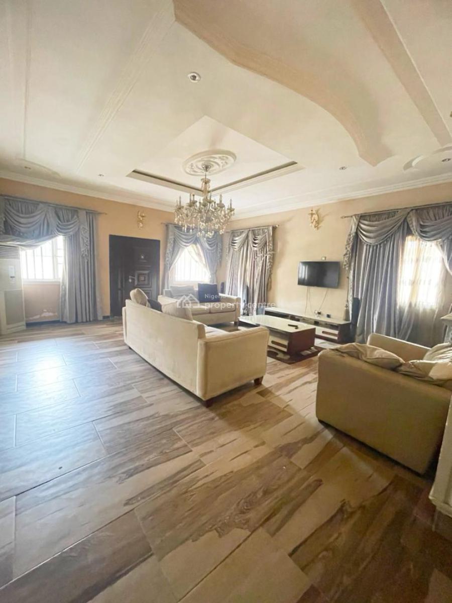 10 Bedroom House Sitting on 650sqm, Ajah, Lagos, Flat / Apartment for Sale