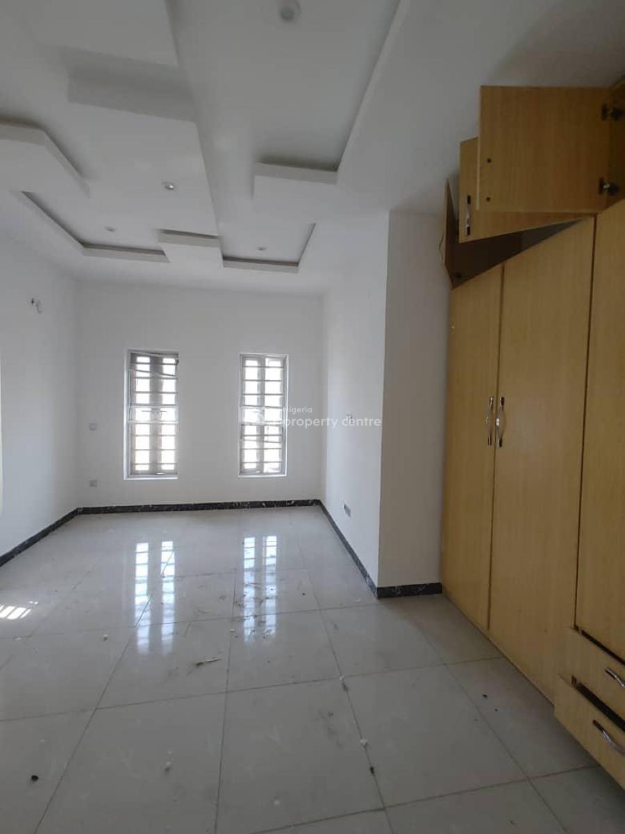 Massive 3 Bedroom Flat, Peninsula Garden Estates Samgotedo, Sangotedo, Ajah, Lagos, Flat / Apartment for Rent