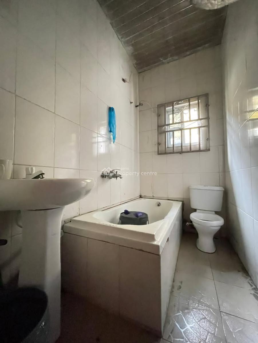 4 Bedroom Detached Bungalow on 3 Plots of Land, Off Eneka Road, Eneka, Port Harcourt, Rivers, Detached Bungalow for Sale