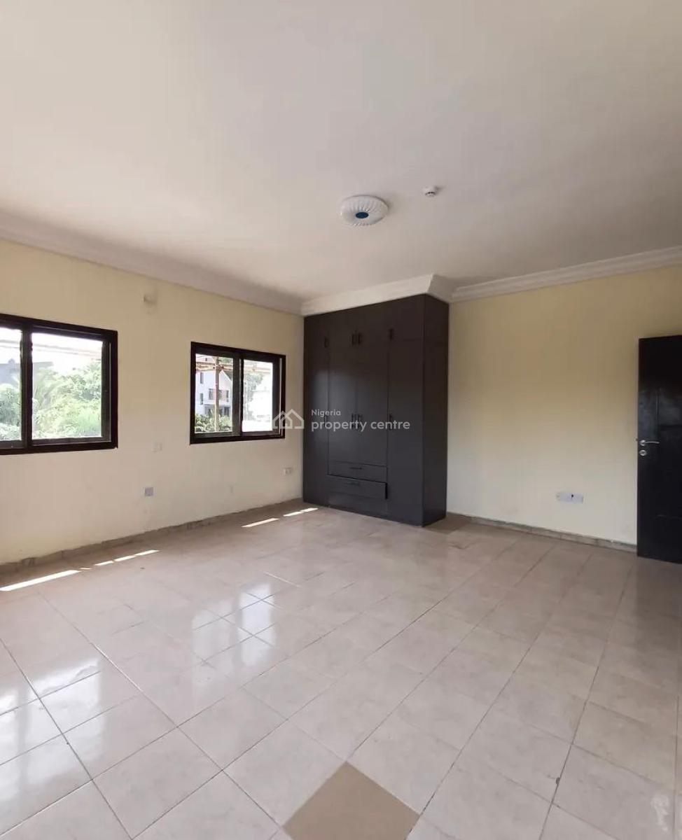 Three Bedroom Apartment with Bq and Swimming Pool, Lekki Phase 1, Lekki, Lagos, Flat / Apartment for Rent