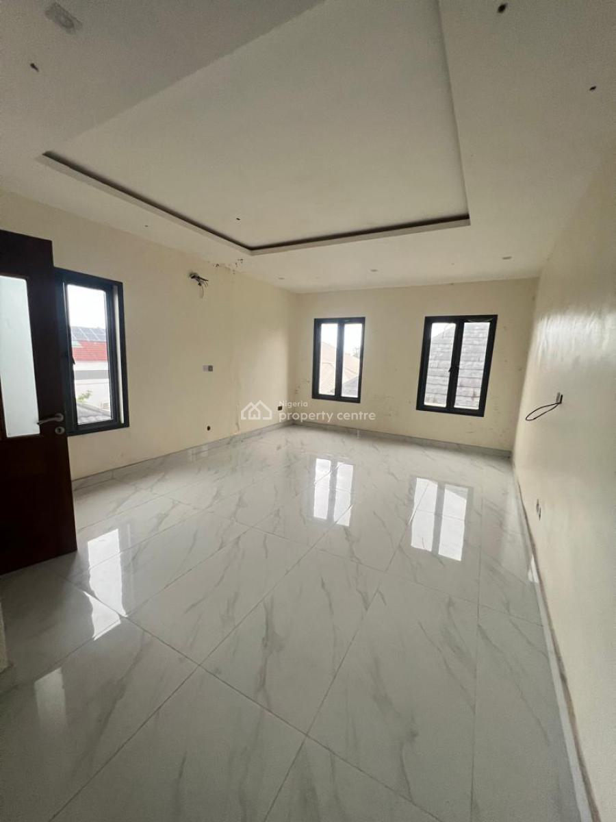 5 Bedroom Fully Detached with Remote Control Gate Lift, Lekki Phase 1, Lekki, Lagos, Detached Duplex for Sale