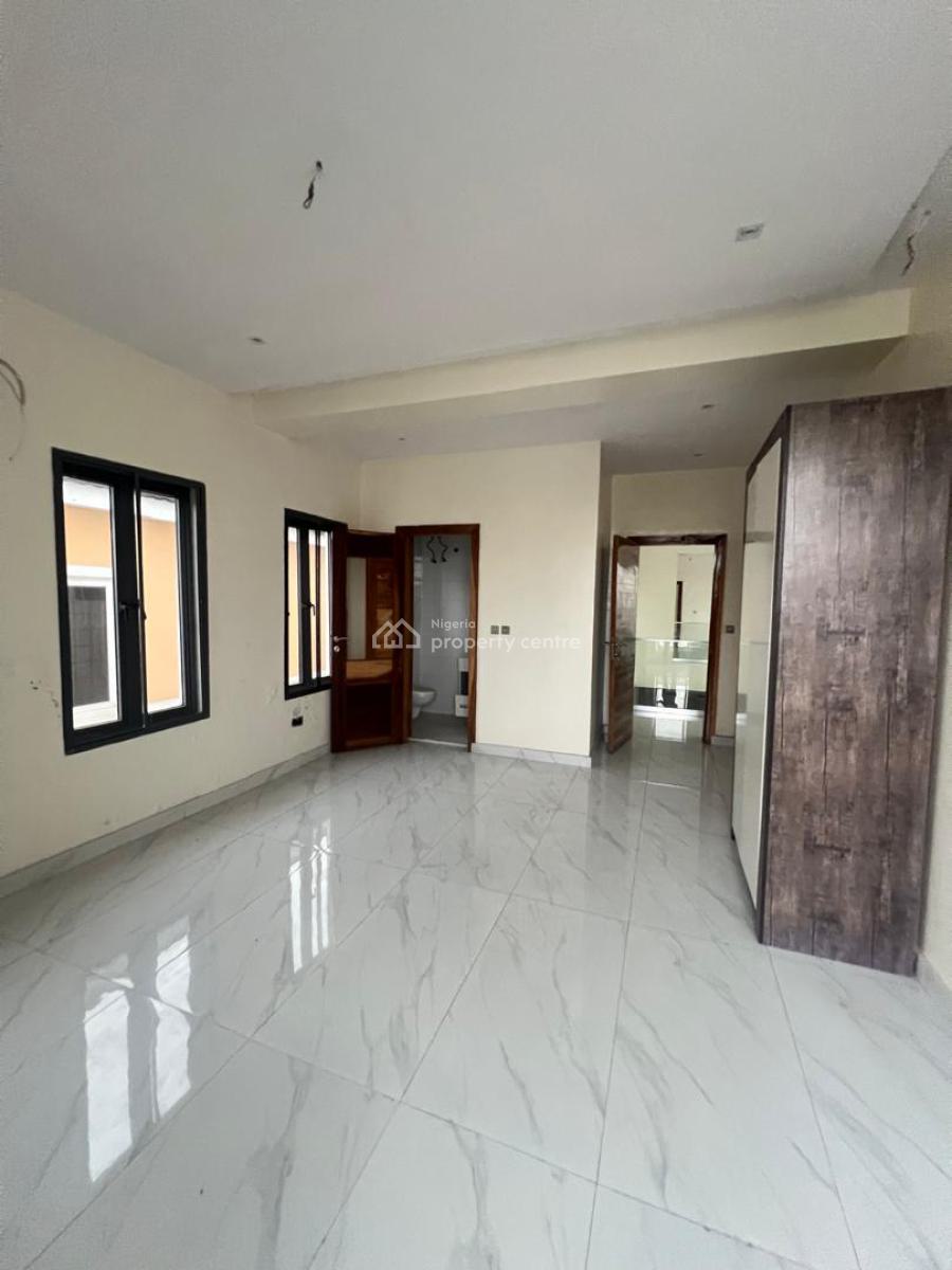 5 Bedroom Fully Detached with Remote Control Gate Lift, Lekki Phase 1, Lekki, Lagos, Detached Duplex for Sale