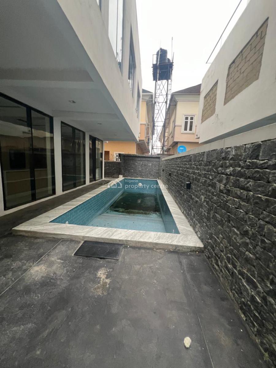 5 Bedroom Fully Detached with Remote Control Gate Lift, Lekki Phase 1, Lekki, Lagos, Detached Duplex for Sale