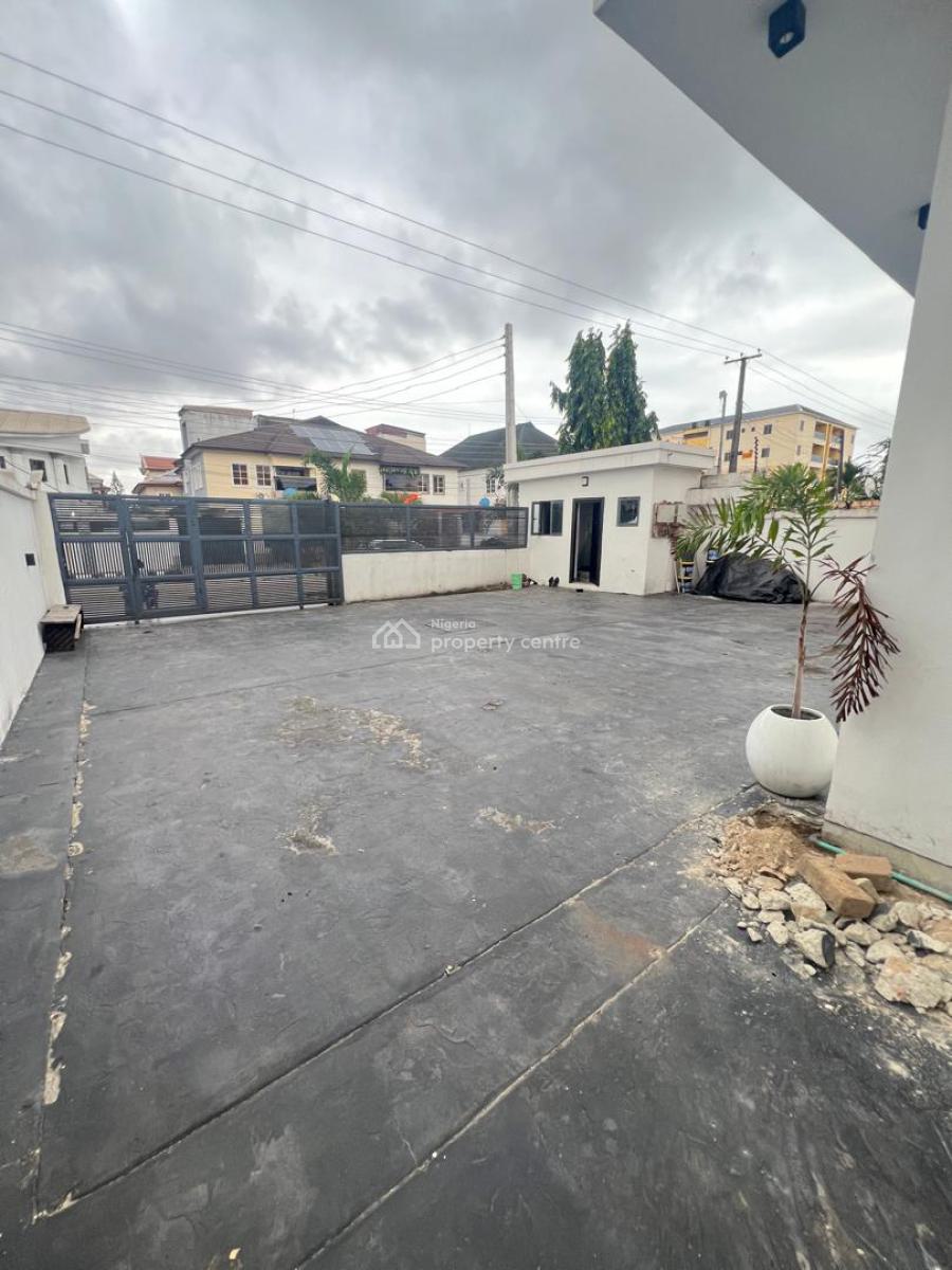 5 Bedroom Fully Detached with Remote Control Gate Lift, Lekki Phase 1, Lekki, Lagos, Detached Duplex for Sale