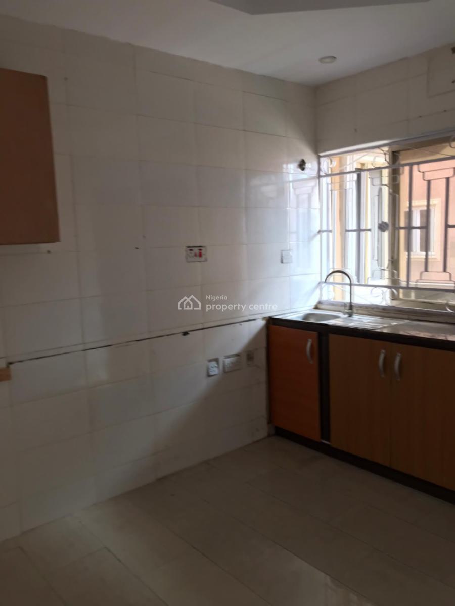 Standard and Newly Renovated 3 Bedroom Terrace Duplex, Lekki Phase 1, Lekki, Lagos, Terraced Duplex for Rent