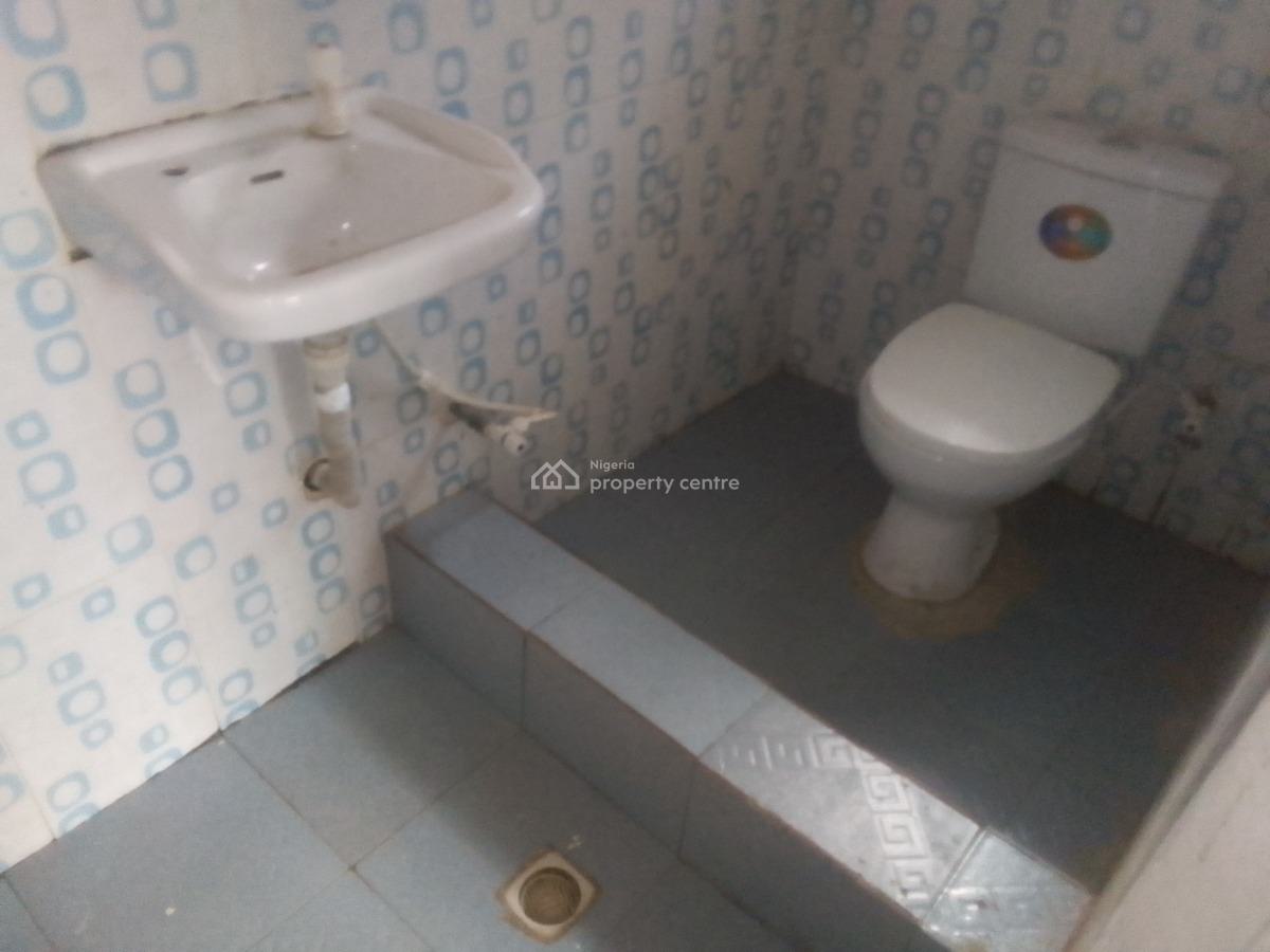 Spacious Luxury 2 Bedroom Flat with Excellent Features, Victory Estate, Ogombo, Ajah, Lagos, Flat / Apartment for Rent