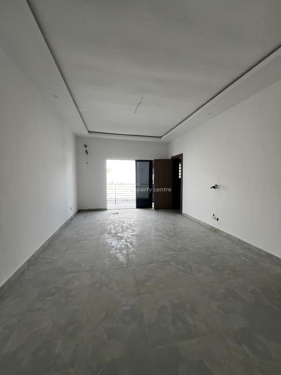 Three Bedroom Serviced Apartment with Gym & Spacious Bq, Lekki Phase 1, Lekki, Lagos, Flat / Apartment for Sale