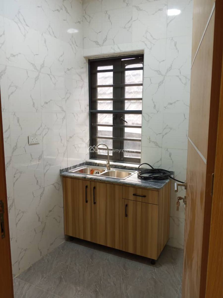 Newly Built Miniflat Upstairs, Close Fadeyi Bus Stop, Fadeyi, Shomolu, Lagos, Mini Flat (room and Parlour) for Rent