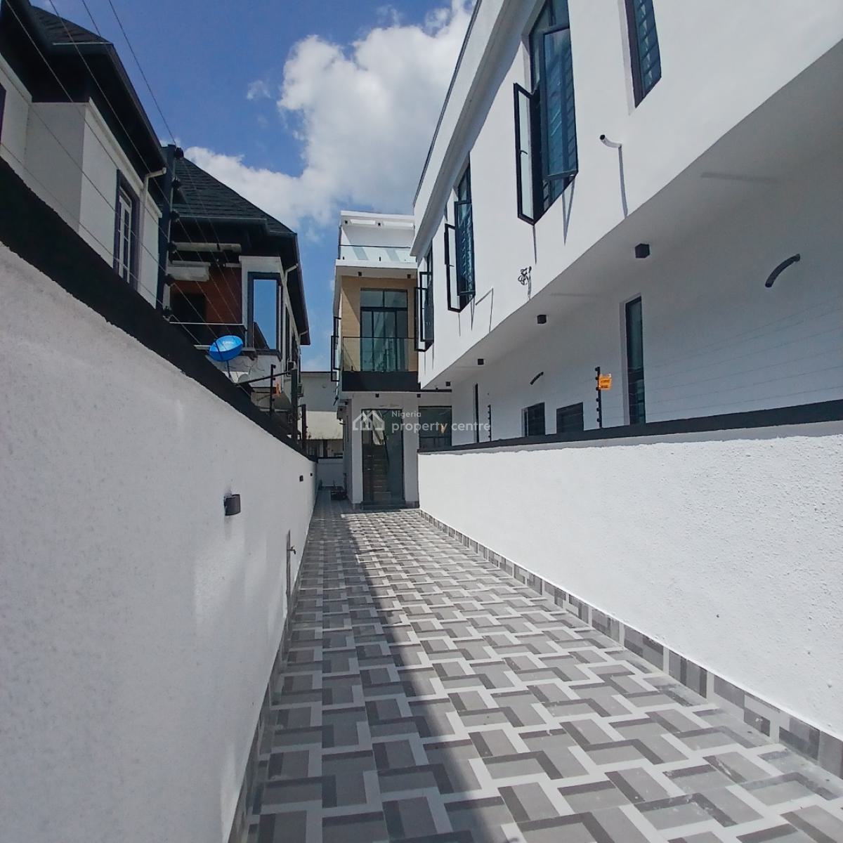 Decently Crafted 4 Bedroom Semi-detached Duplex with Bq, Chevron Toll Gate, Orchid Road, Lekki, Lagos, Terraced Duplex for Sale