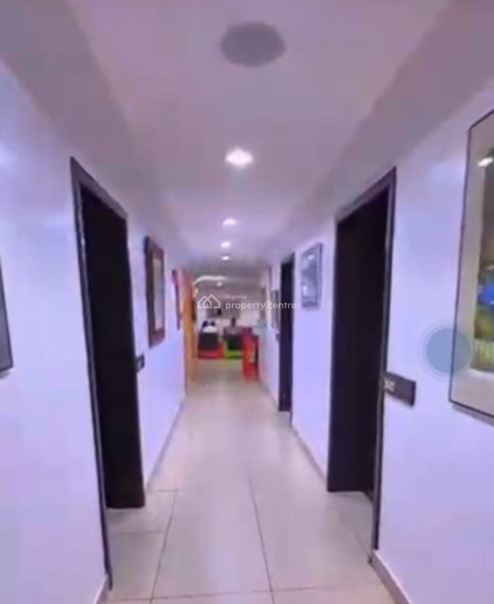 Recreational Resort with 6-bedroom Villa + 15-room Guest House on 4,449sqm, Opebi, Ikeja, Lagos, Hotel / Guest House for Sale