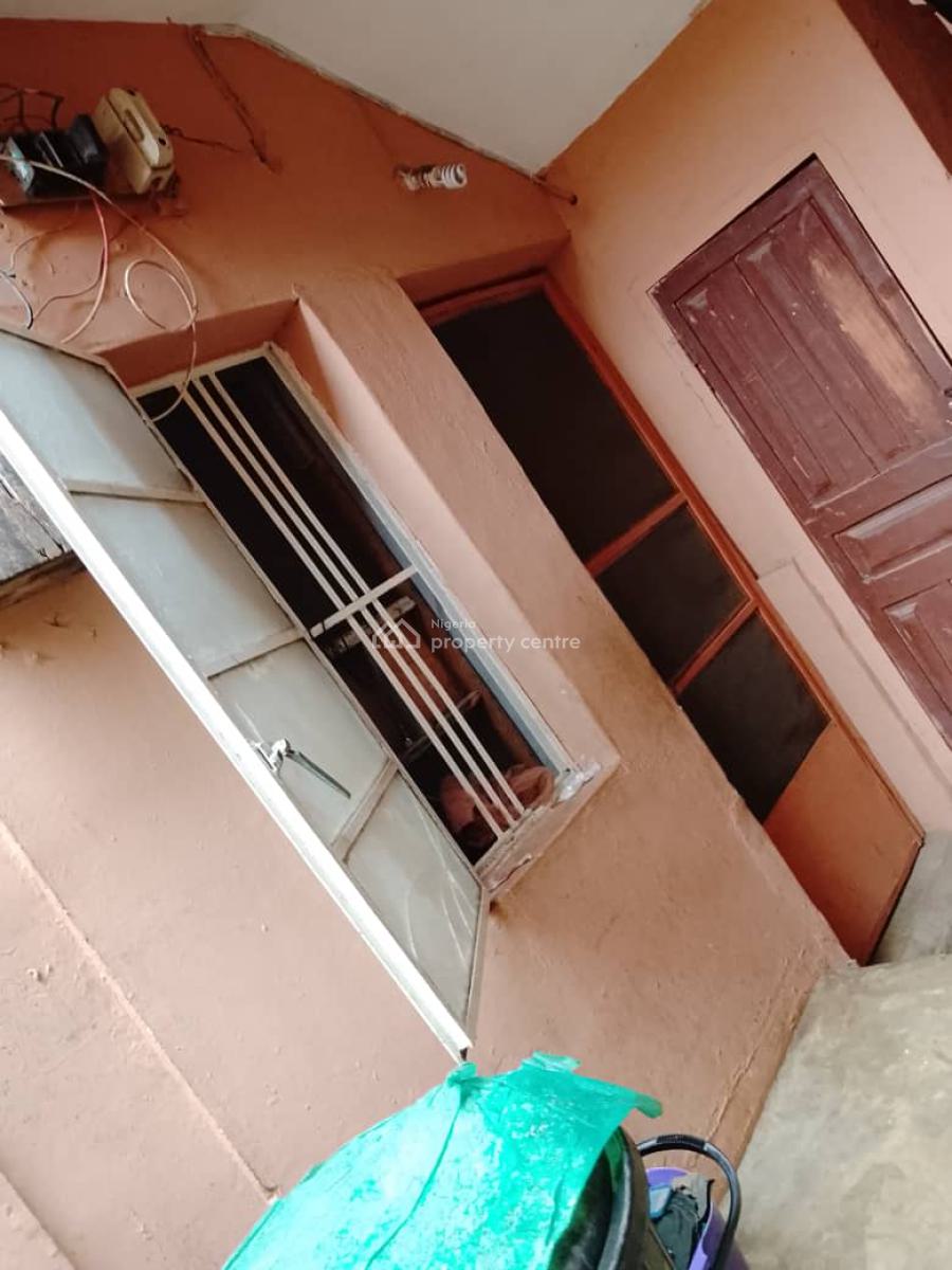 a Roomself Contain, Nathan Street, Tejuosho, Yaba, Lagos, Self Contain (single Rooms) for Rent
