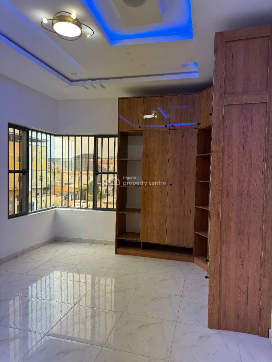 Unique 2 Bedroom Fully Serviced Apartment, Admiralty Homes, Off Alpha Beach Road, Lekki, Lagos, Flat / Apartment for Rent